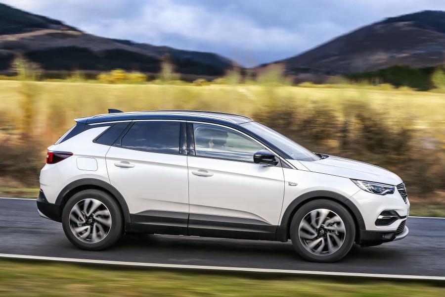  Opel Grandland X Turbo D Ultimate 2018 года  (фото 11 из 39)